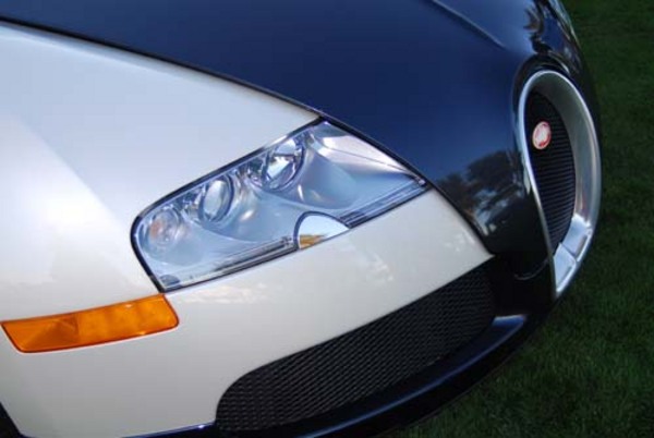 BUGATTI VEYRON