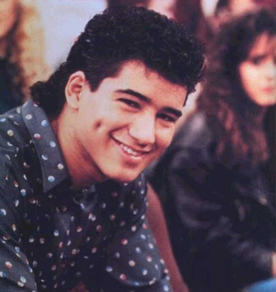 mario lopez in saved by the bell