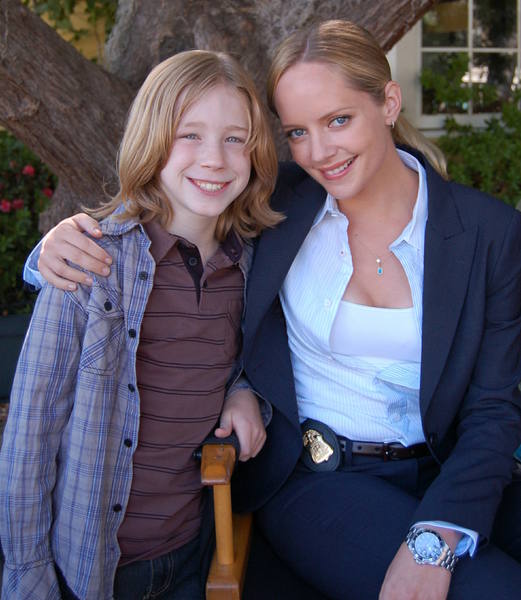 Marley Shelton and Joey at Eleventh Hour set