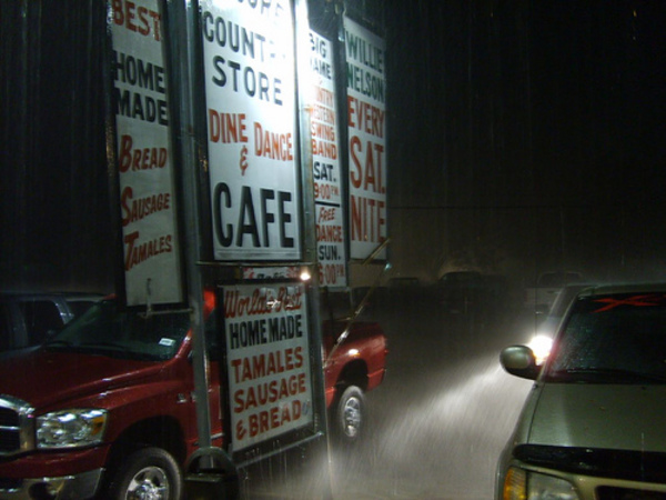 Pouring rain at Floore\'s