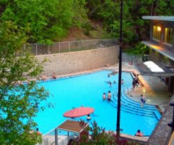 Radium Hot Springs