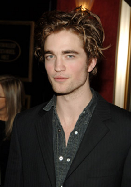 robert pattinson ugly in real life. Robert Pattinson will be