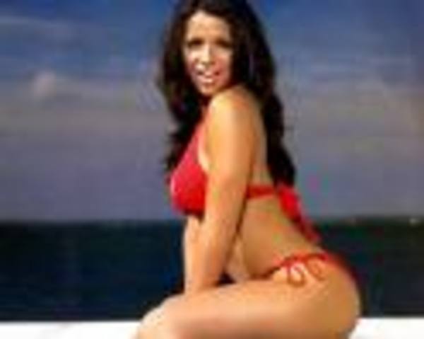 vida guerra topless