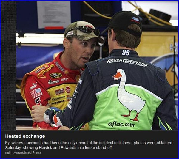 Kevin Harvick vs. Carl Edwards 10/09/2008