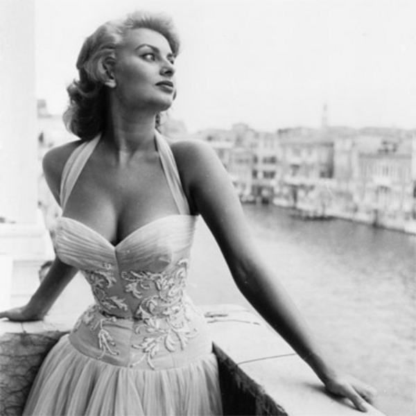 http://www.weblo.com/asset_images/large/sophia_loren_venice_195_48d5f131db947.jpg