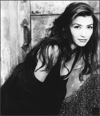 matraca berg lookalike